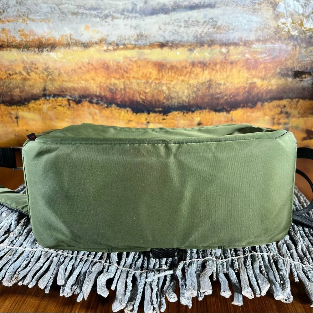 Tamrac 5426 Aria 6 Compact Camera Accessory Shoulder Bag Great Condition
